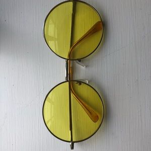 yellow round sunglasses